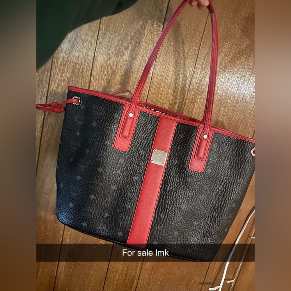 MCM BLACK&RED